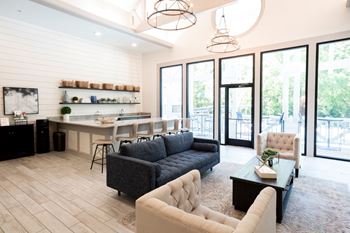 Leasing Center at Grove Point, Georgia